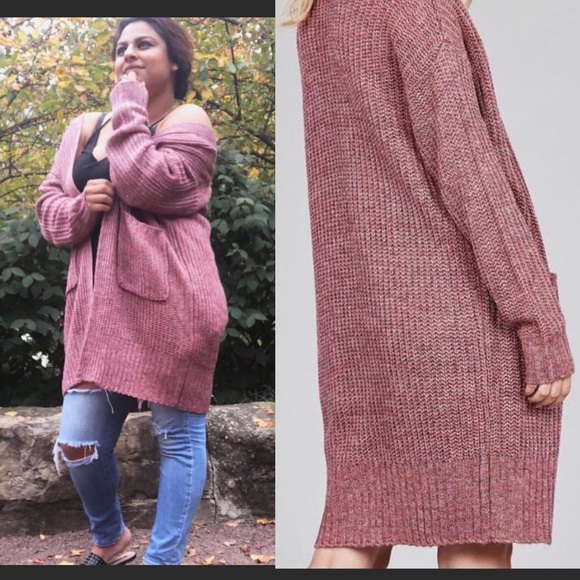 Sweaters - Oversized knitted cardigan